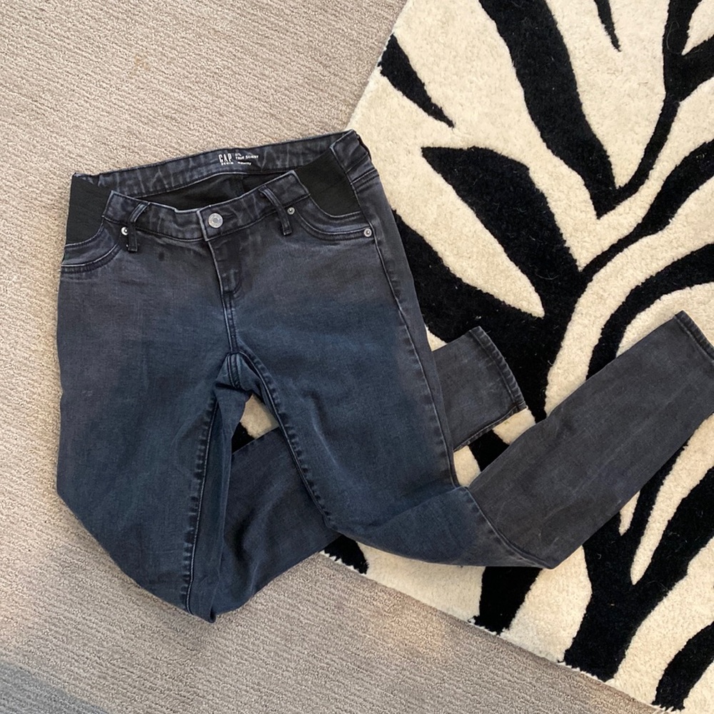 Black maternity jeans!